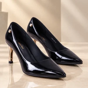 Escarpins Noirs Vernis à Petit Talon et Bout Pointu
